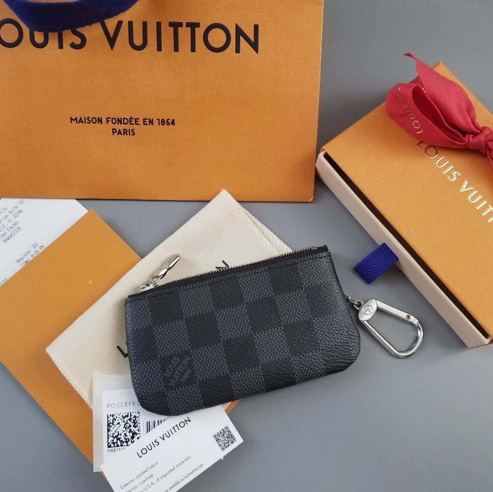 LOUIS VUITTON Key pouch cleft Graphite print/ BRAND NEW - Picture 6 of 16